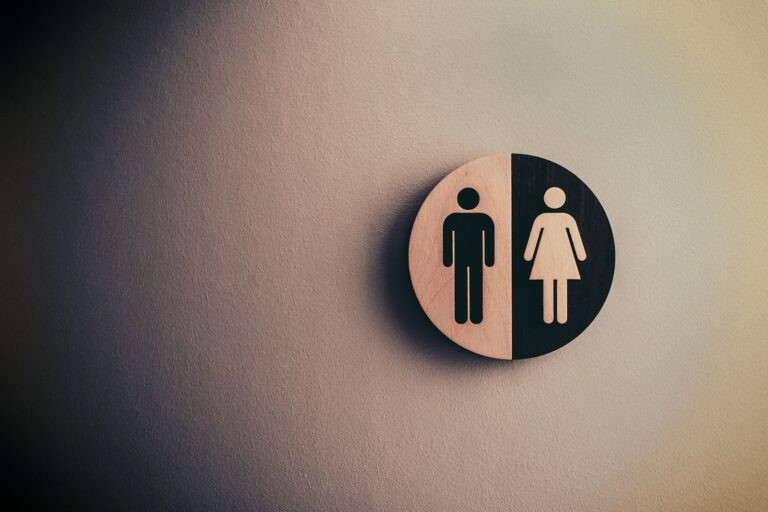 Waarom douche- en toiletunits onmisbaar zijn bij tijdelijke huisvesting